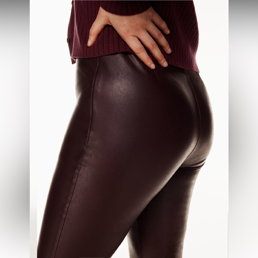Aritzia Wilfred Roma Vegan Leather Oxblood Burgundy Flared Pants Sleek Size 4 - Picture 3 of 15